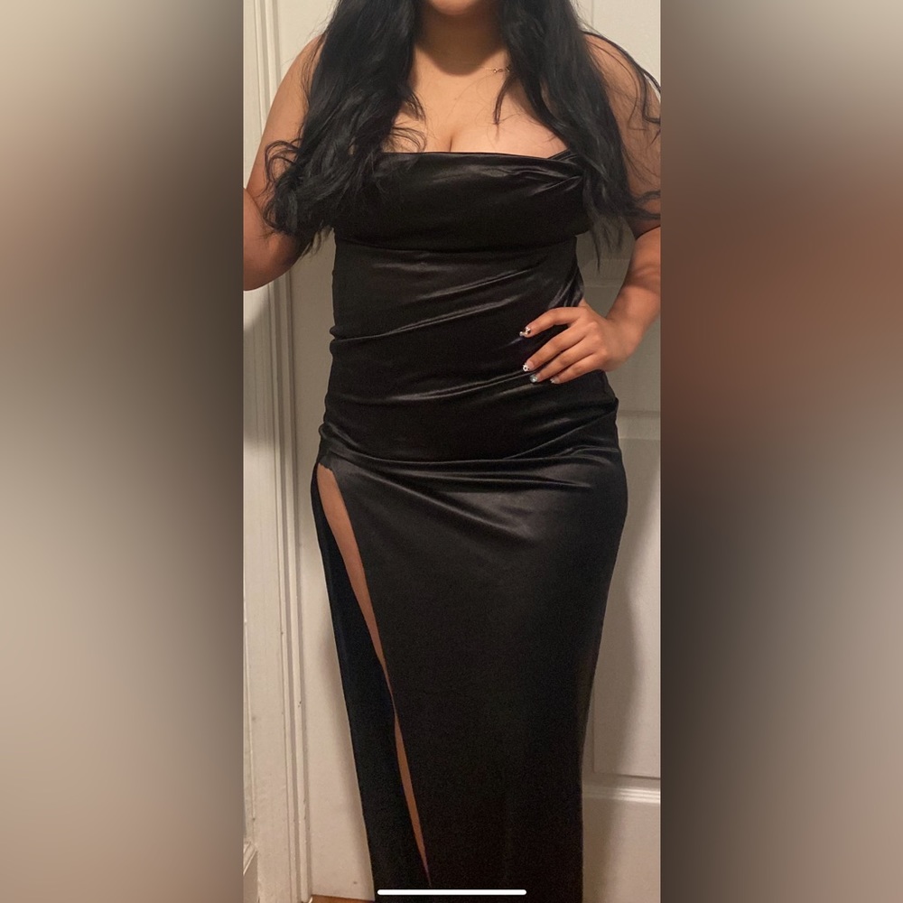 Homecoming dress only used 1 time